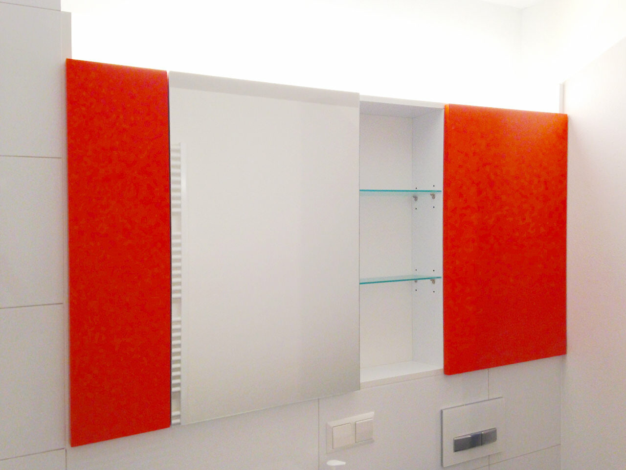 Spiegelschrank